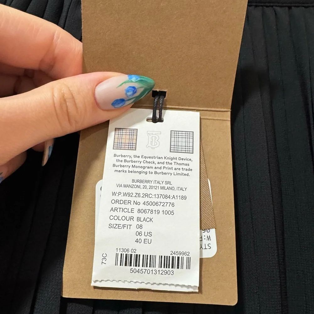 Burberry Black Lace Trim Ruffled Pleated Mini Skirt - Picture 6 of 10